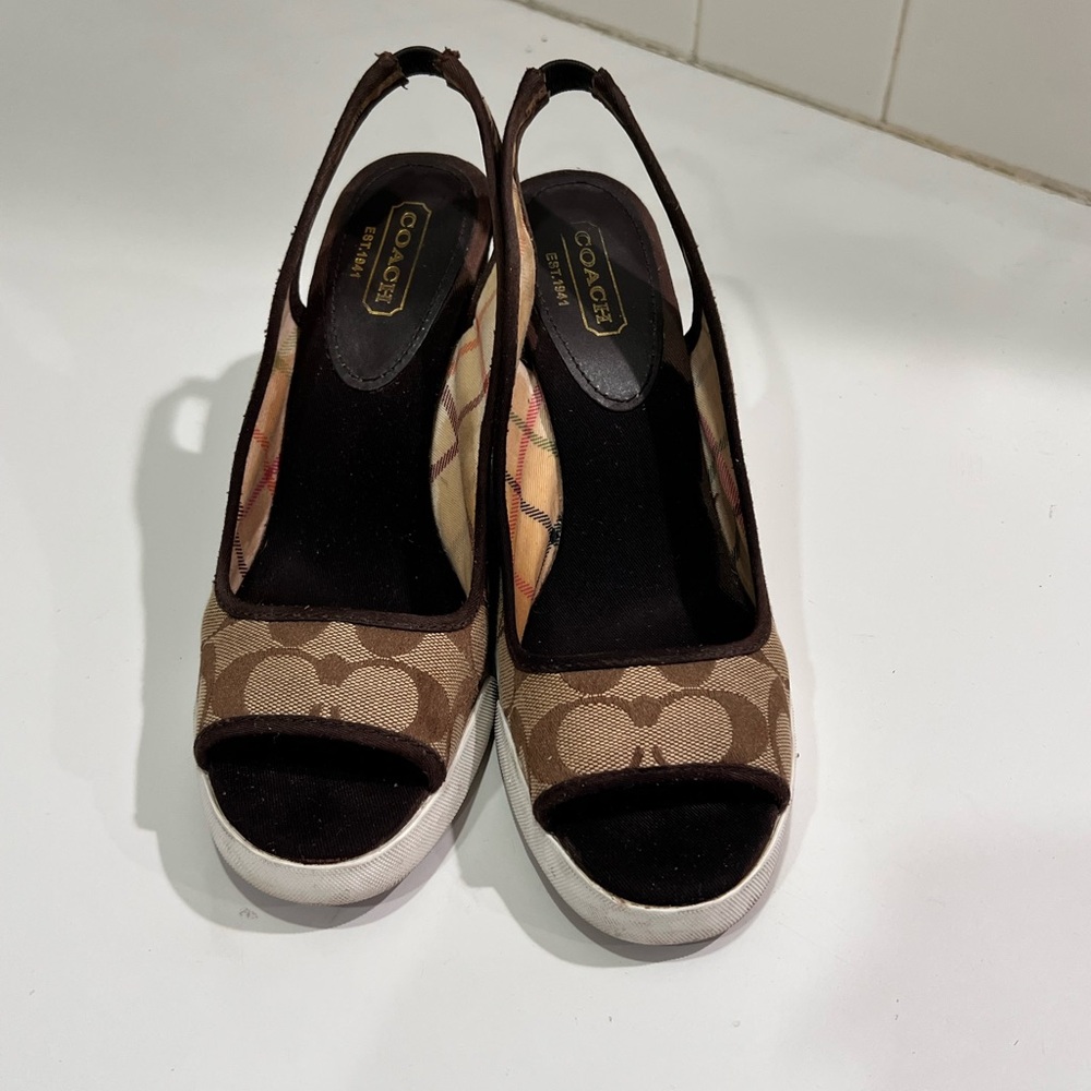 Coach Brown Slingback Women's Sandals. Tennis Style to match with Jeans.